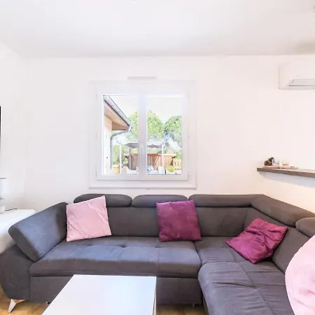Petrocq - Lit120 By Interhome * Lit-et-Mixe